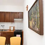 Dory Apartment *